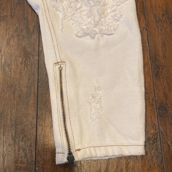 one x one teaspoon cropped white distressed jeans size 25 NWT - Picture 2 of 12